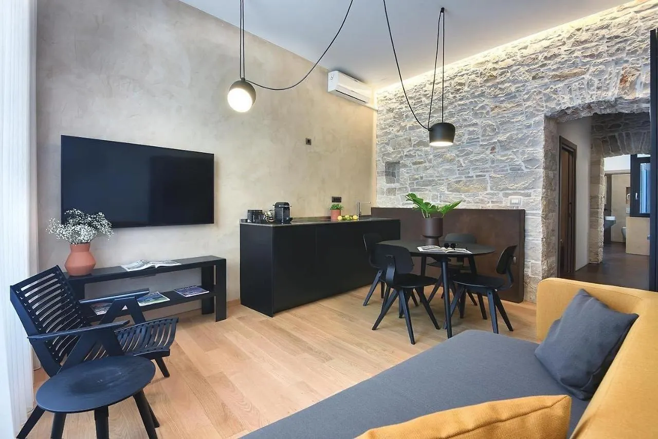 Cave Design Apartment Pula Kroatien