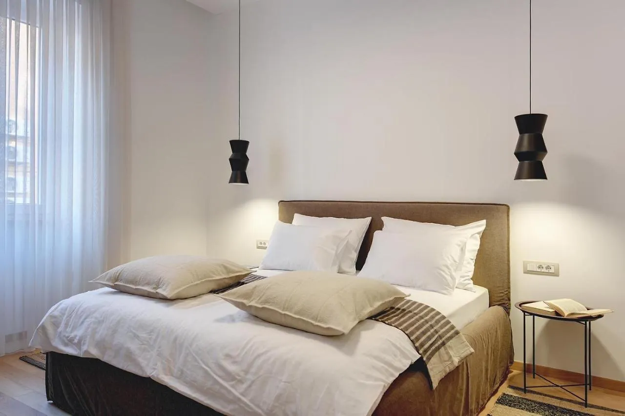 Cave Design Apartment Pula 0*,  Kroatien