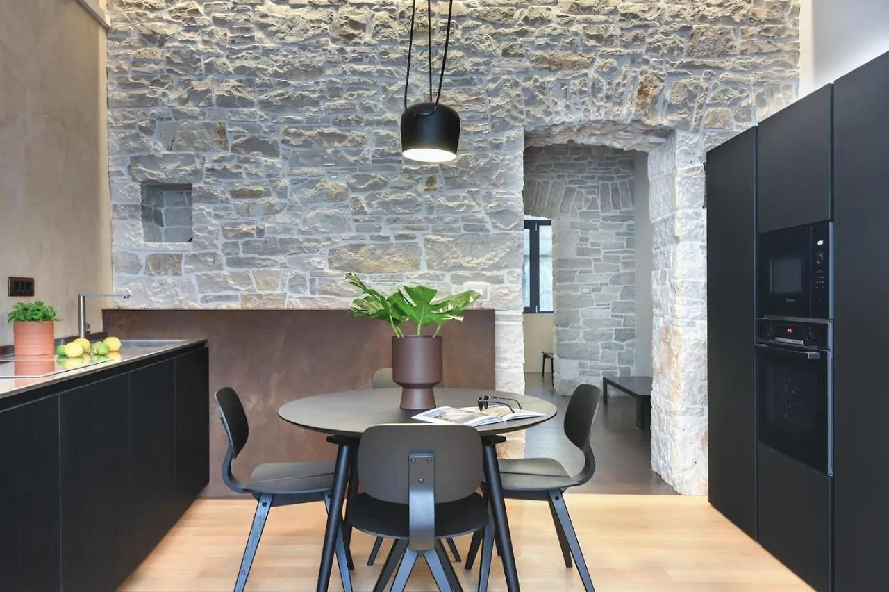 Cave Design Apartment Pula Kroatien